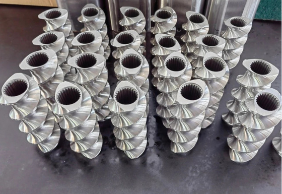 Metal W6mo5cr4V2 Screw Components Twin Screw Extruder Spare Parts Screw For Plastic