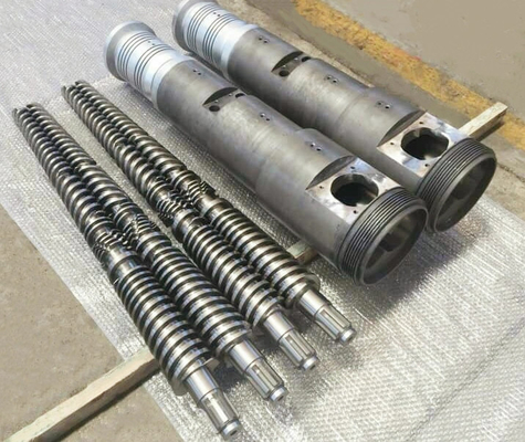 SPC Flooring Extrusion Machine Spare Part Nitrided Or Bimetallic Barrel And Screw